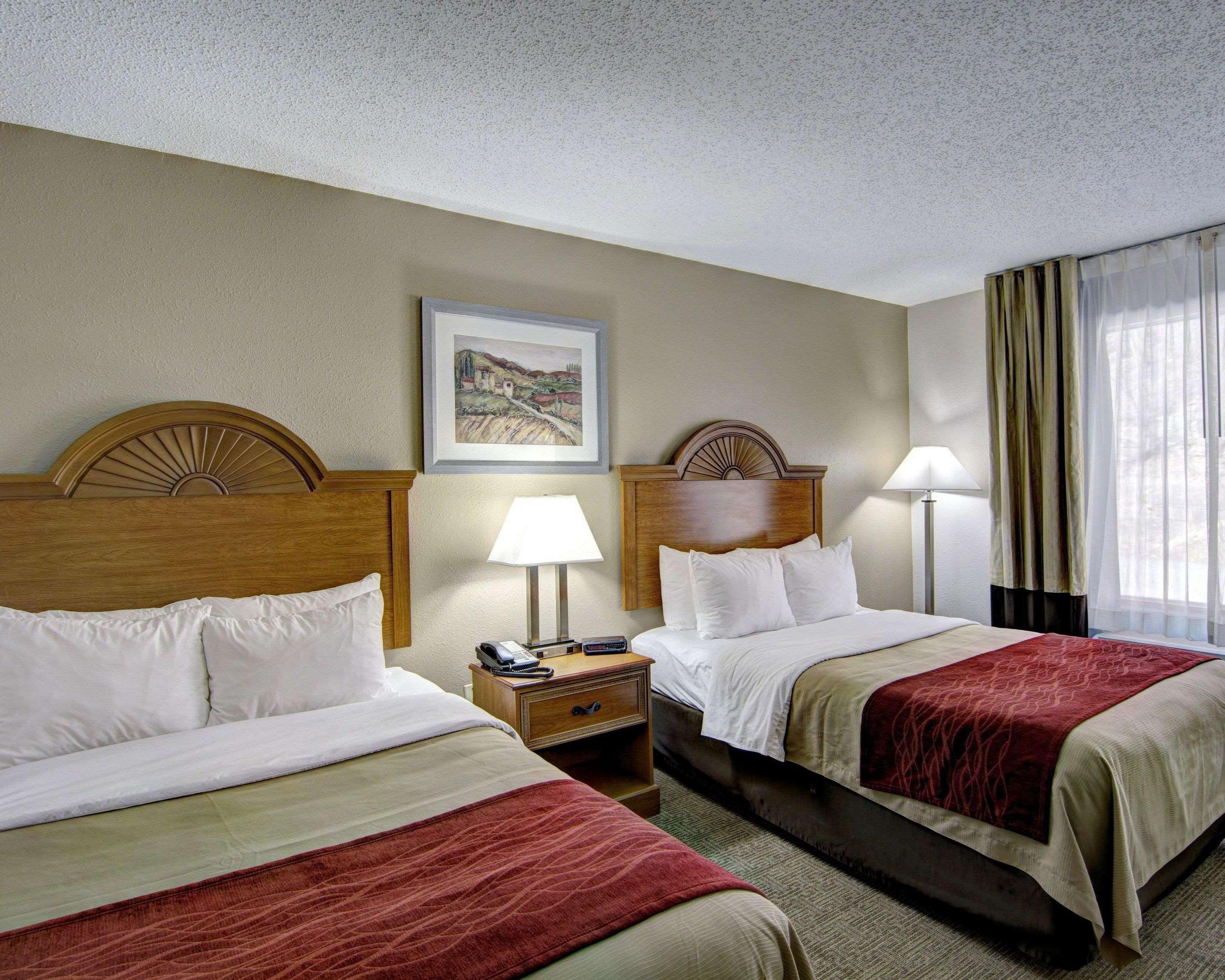 Clarion Pointe Beckley Hotel Exterior foto