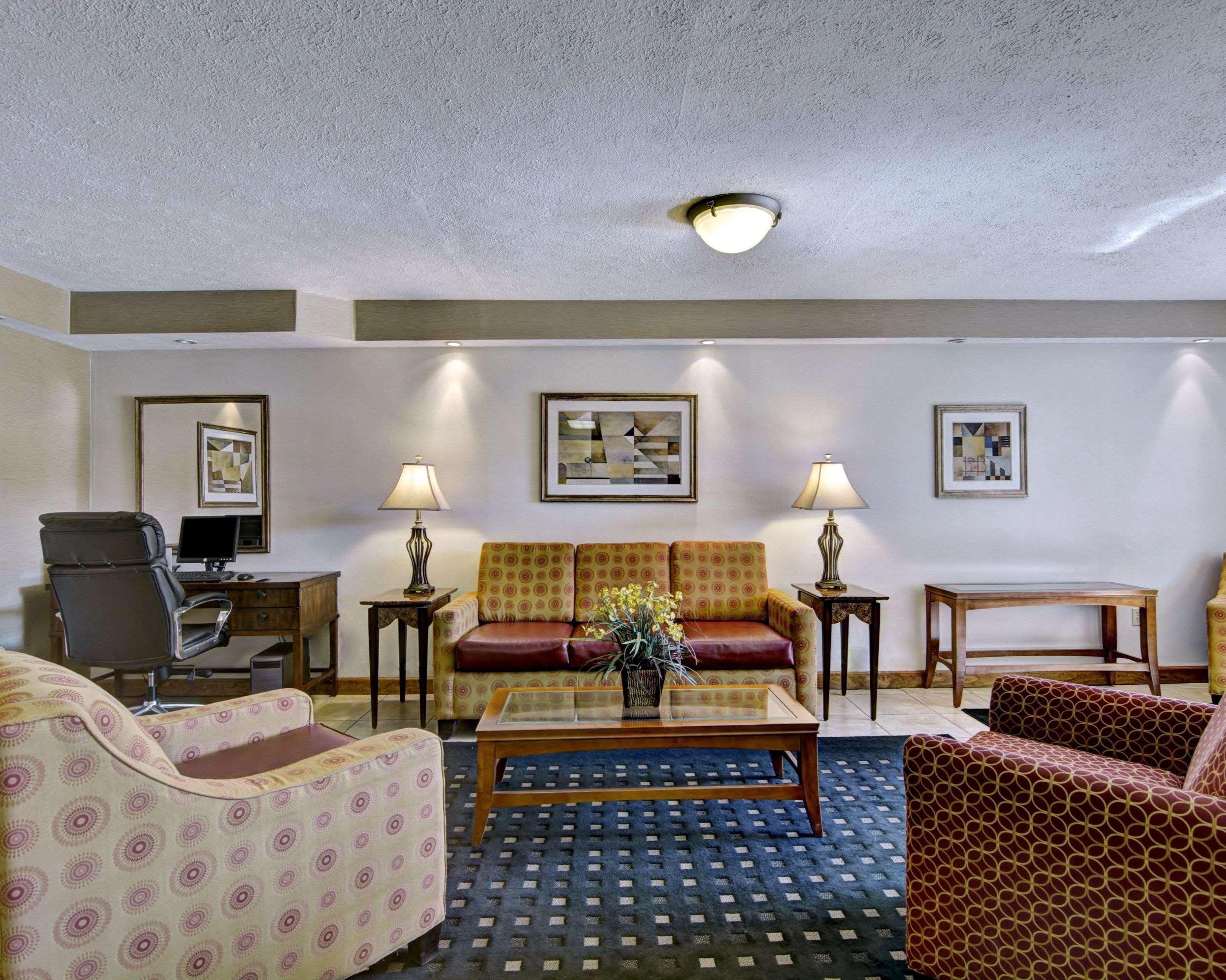 Clarion Pointe Beckley Hotel Exterior foto