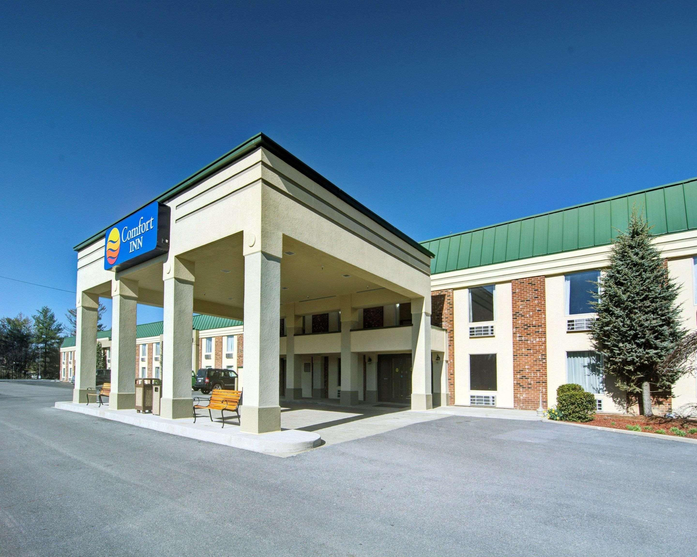 Clarion Pointe Beckley Hotel Exterior foto
