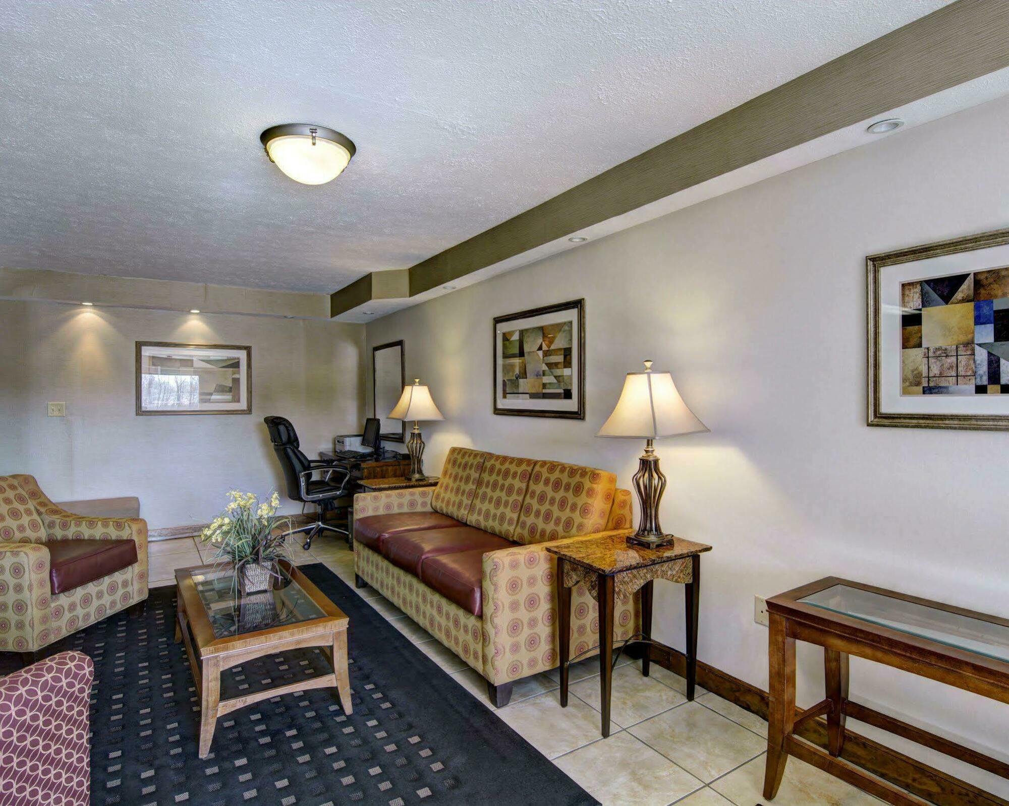 Clarion Pointe Beckley Hotel Exterior foto